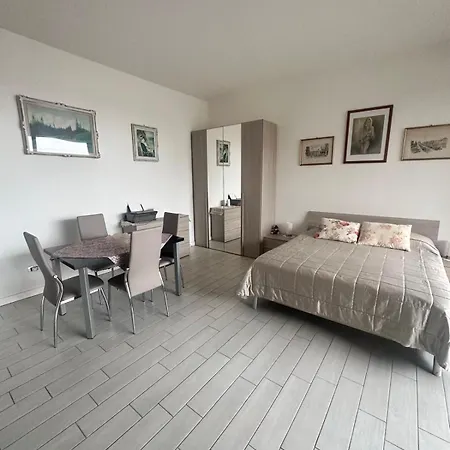 Cozy Near Life Apartamento