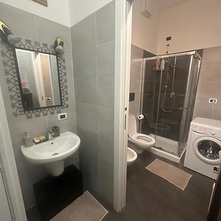 Cozy Near Life Apartment Milan